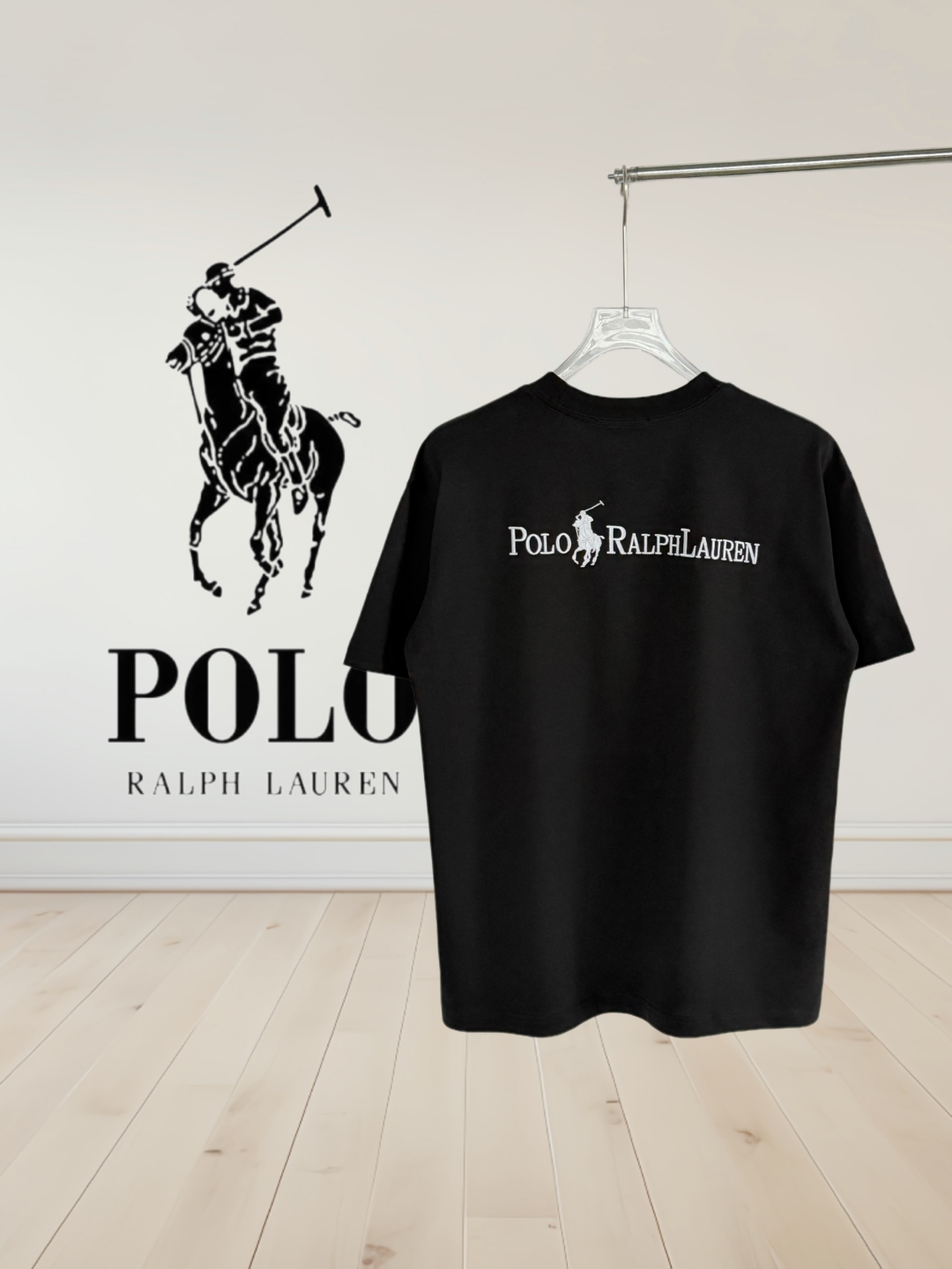 Ralph Lauren클래식 반팔 티셔츠, 순면 소재로 부드럽고 통기성이 우수하며 가슴 부분에 클래식 승마 골프 자수가 장식되어 있습니다.